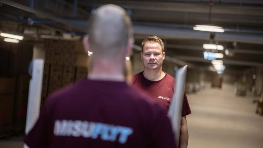 Kontorflytning uden stress: Indretningstips til en nem overgang