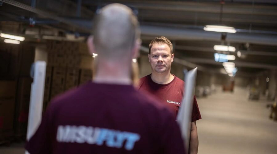 Kontorflytning uden stress: Indretningstips til en nem overgang