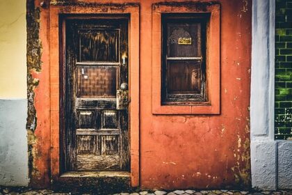 Når facaden taler: Sådan bruger du butiksfronten til at lokke kunder ind