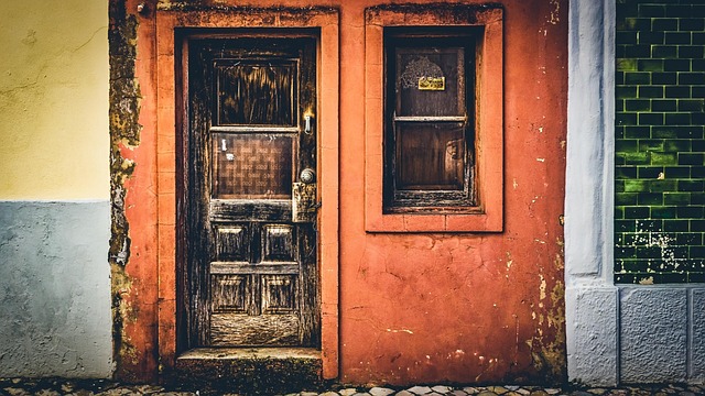 Når facaden taler: Sådan bruger du butiksfronten til at lokke kunder ind